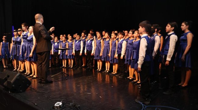 Nilüfer'de çocuk ve gençlerden muhteşem performans